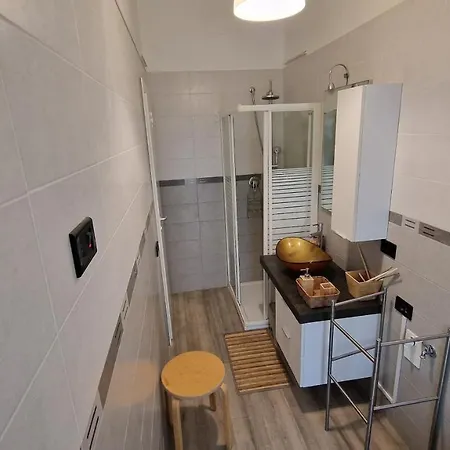 Testa O Croce Guest house *