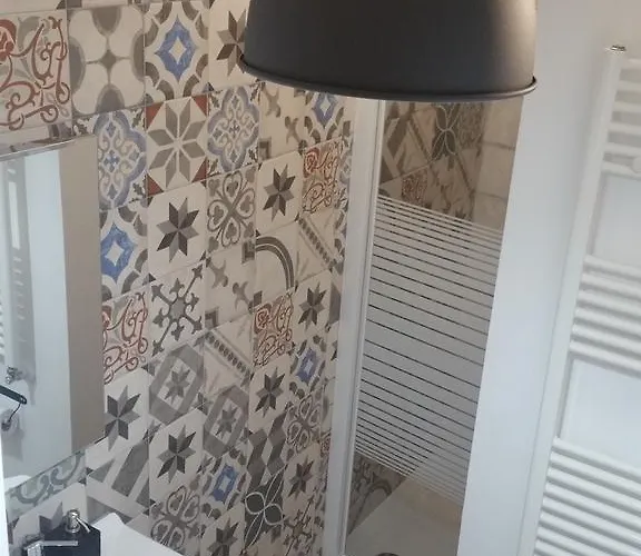 Testa O Croce Gæstehus 3*